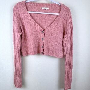 AMERICAN EAGLE V Neck Button Fuzzy Cropped Pink Cardigan Sweater / Size Small